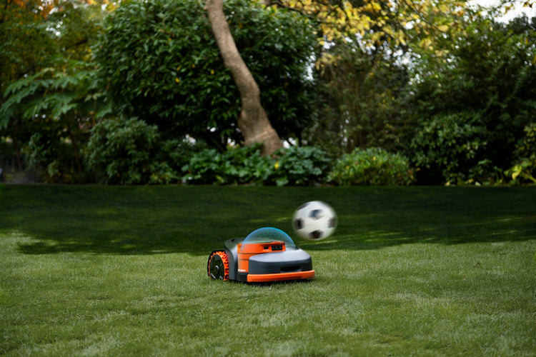 Navimow H-serie robotgressklipper i hagen
